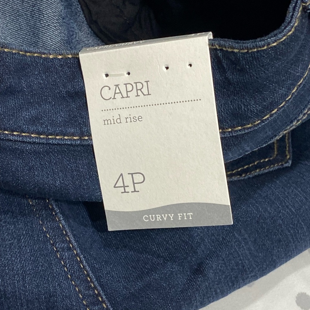 Style & Co‎ NWT Curvy Cuffed Capri ~4 Petite~ Dark Blue Wash Denim~ - Picture 11 of 16